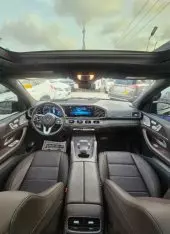 interiorFront