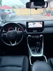 interiorFront