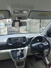 interiorFront