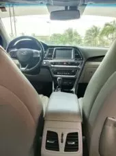 interiorFront