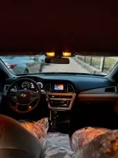 interiorFront