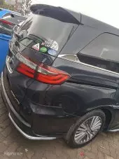 car Right Back