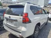 car Right Back