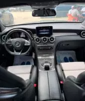 interiorFront