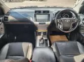 interiorFront