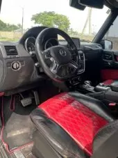 interiorFront