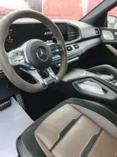 interiorFront