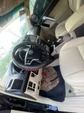 interiorFront