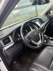 interiorFront