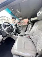 interiorFront