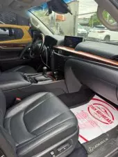 interiorFront