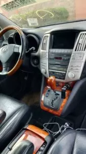 interiorFront