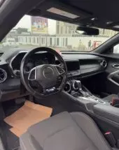 interiorFront