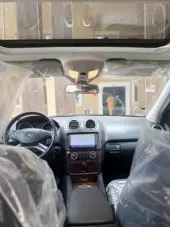 interiorFront