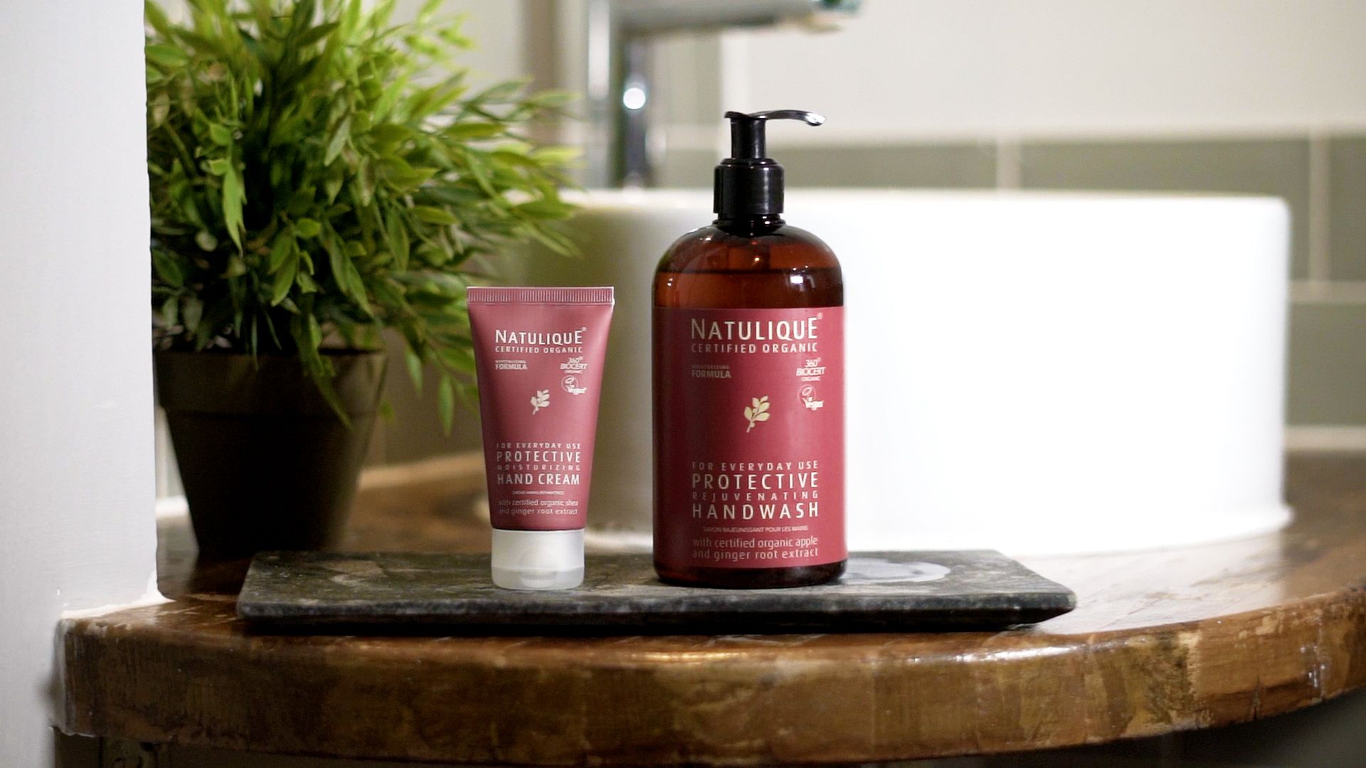 HAND CREAME + HANDWASH handcream and handwash