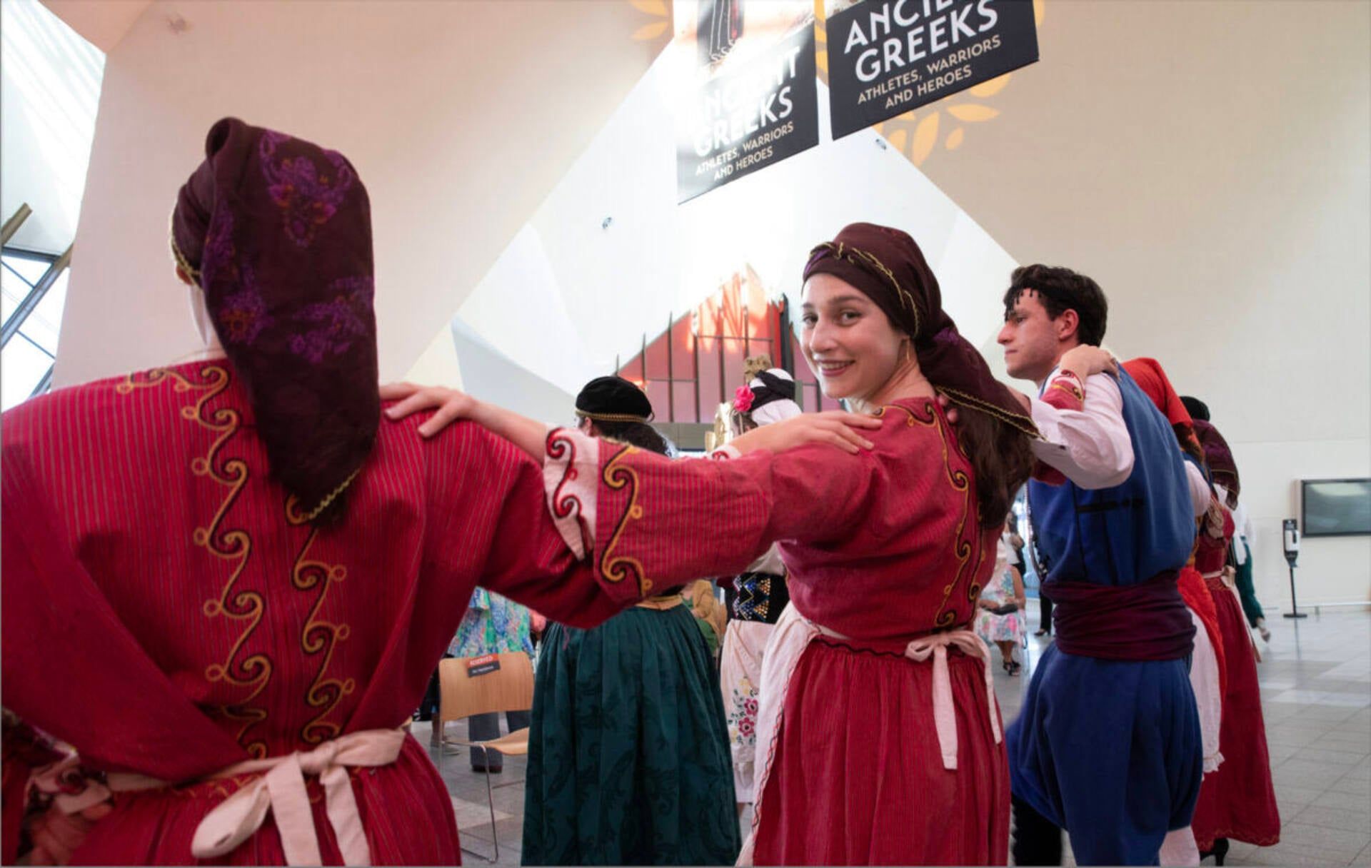 Greek communities close ranks in defence of multiculturalism