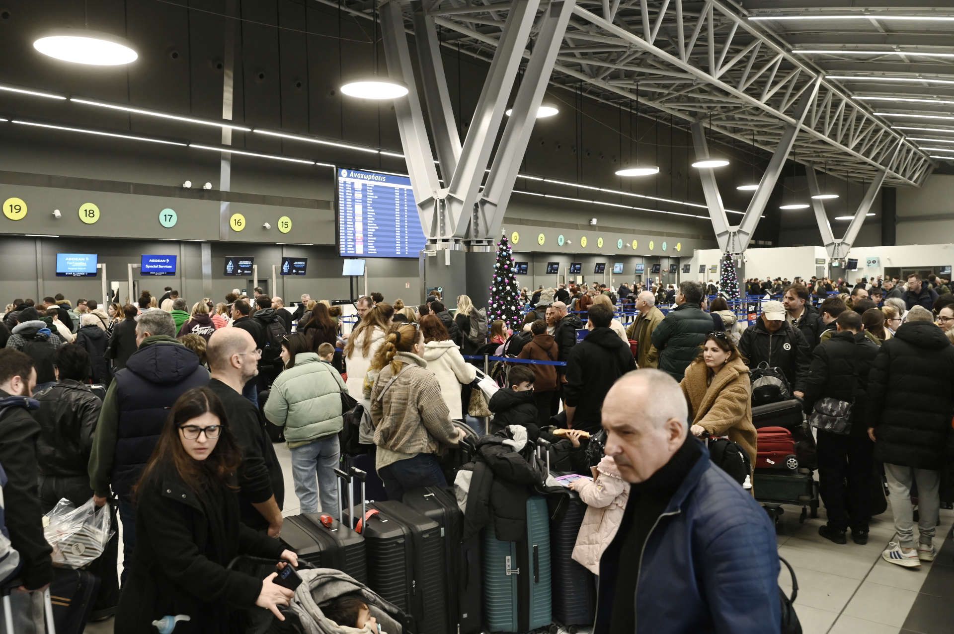 Greek aviation chief quits over Jan. 4 airspace blackout
