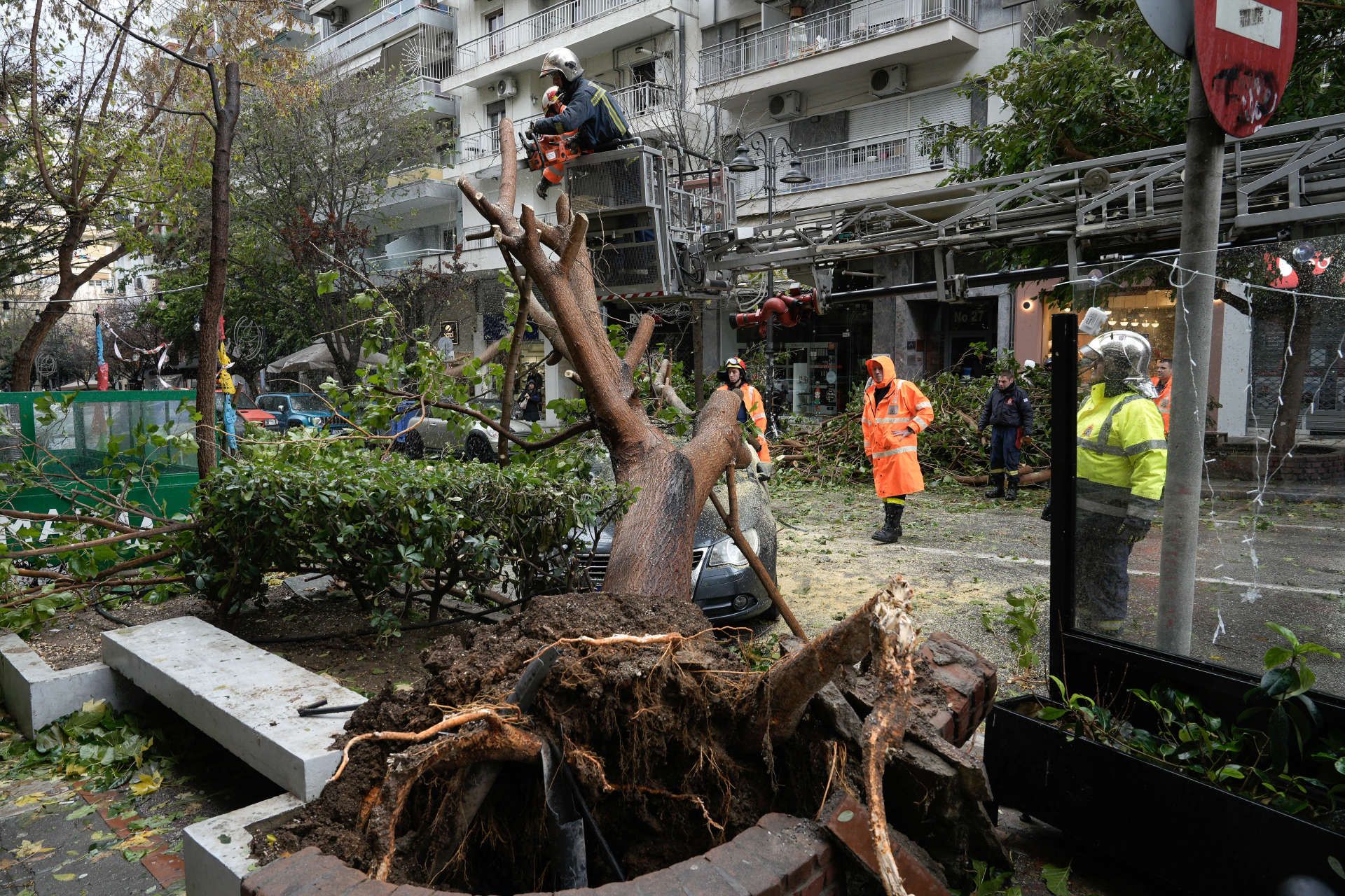 Three Dead As Storm Bora Batters Greece International News Greece
