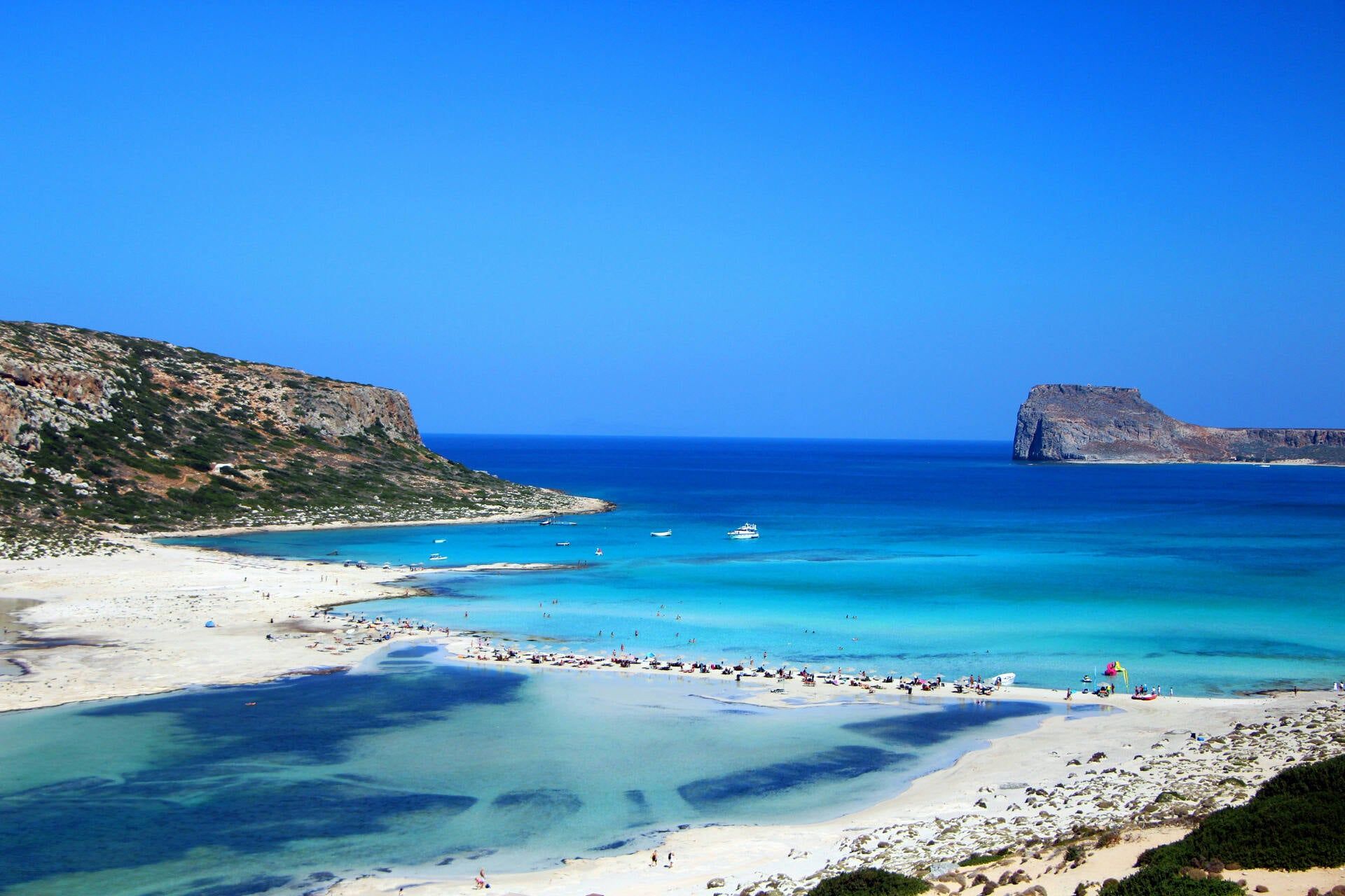 Crete leads global searches while Santorini remains Australia’s favourite