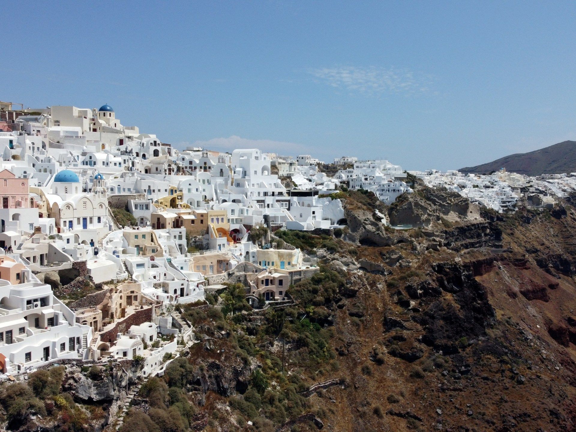 Hundreds of earthquakes have rattled Santorini in Greece for days: What really happened