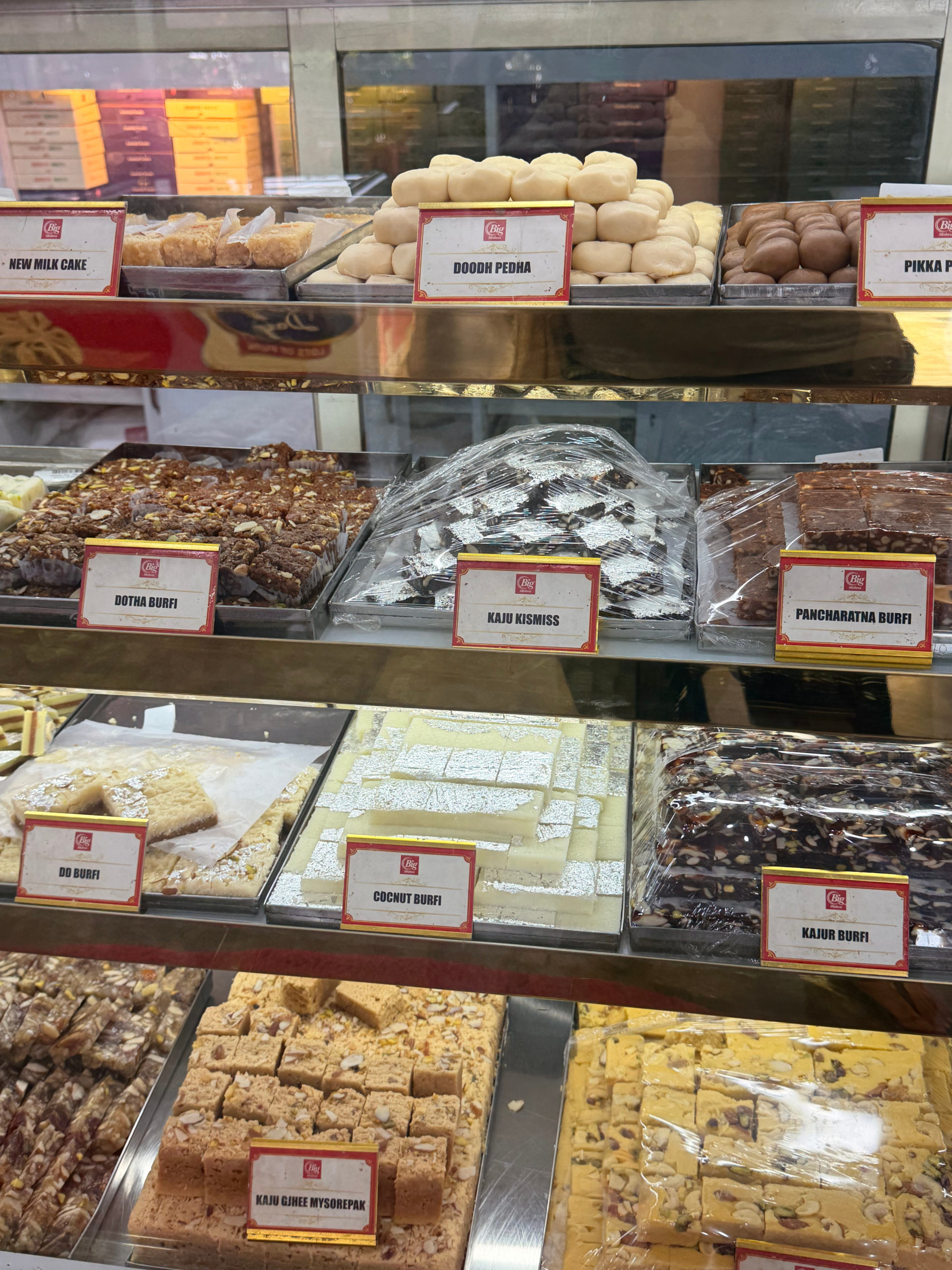 Mishra Pedha Shop at Big Mishra near Dharwad Highway. Bolog by gaathastory