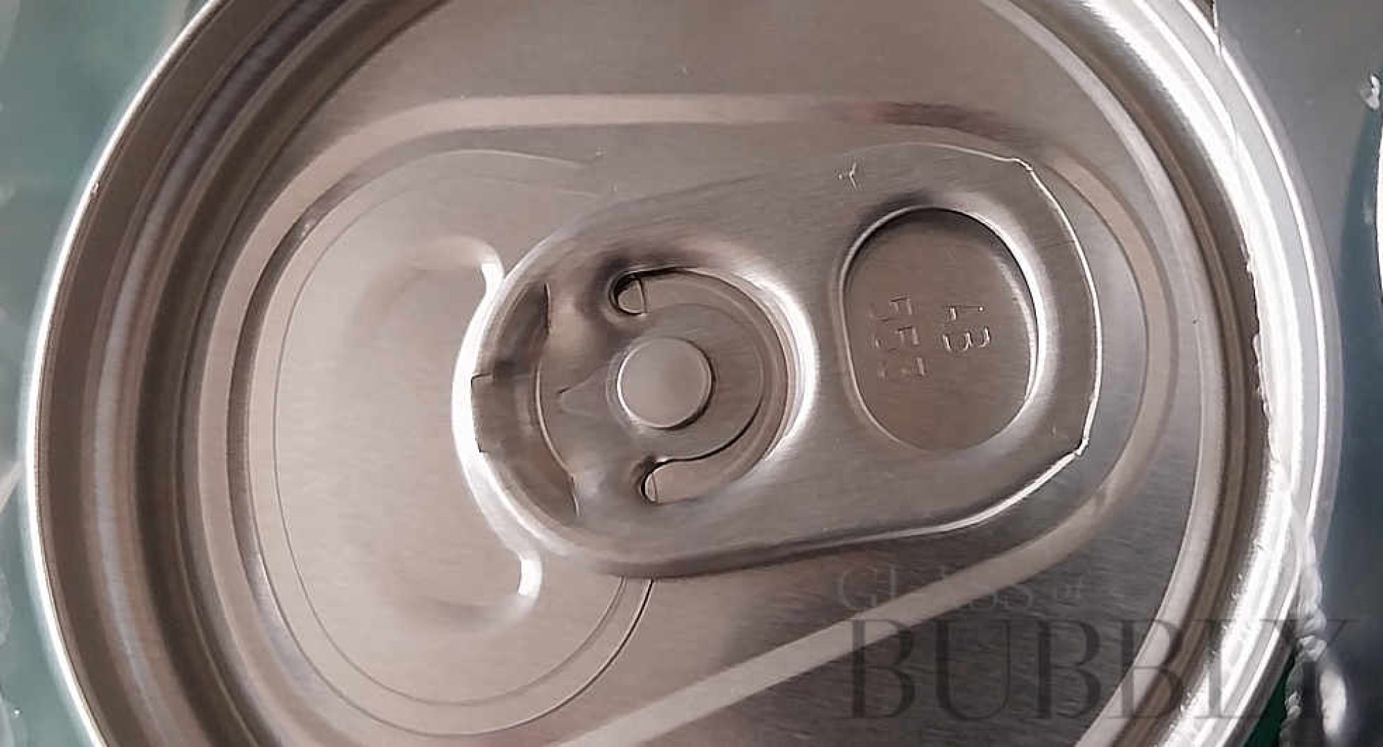Canadian Winery launches Sparkling Wine in a Can