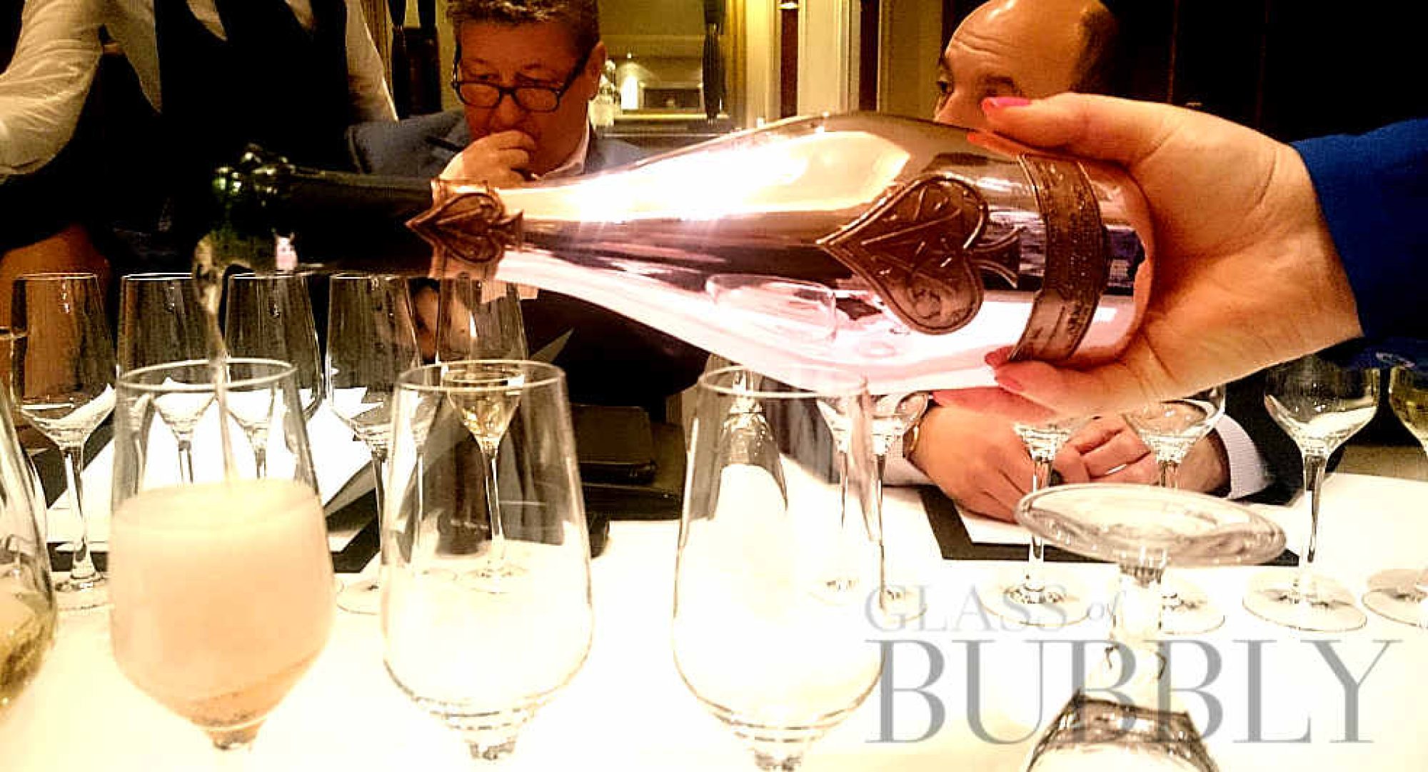 Top 5 places to enjoy a Glass of Champagne in Dubai