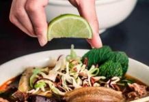 Top 14 món ăn đặc sản Huế rất NGON nên thưởng thức và mua làm quà