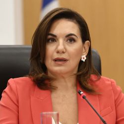 kefalogianni-to-2025-xekinise-me