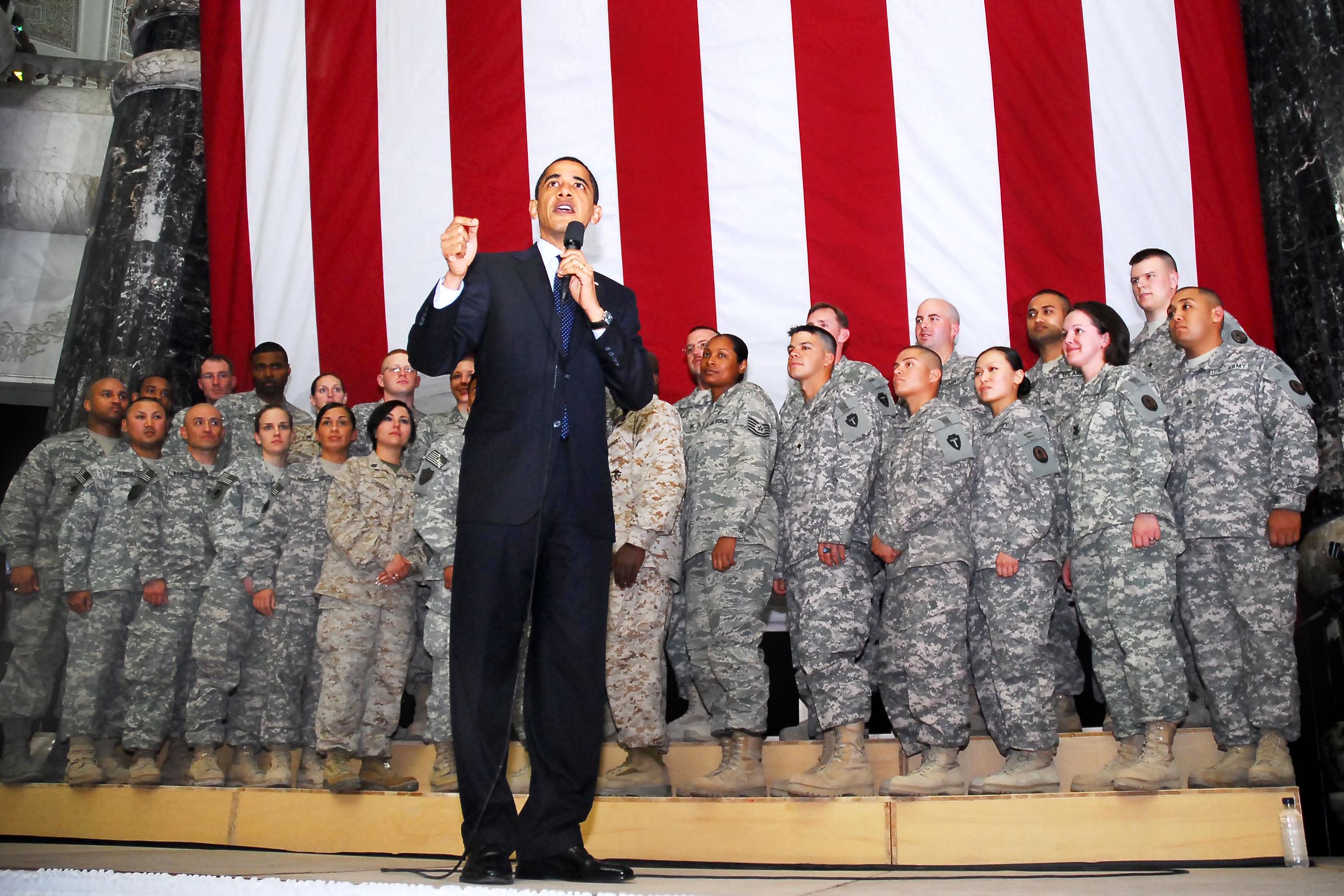 President of the United States Barak Obama visited Al Faw Palace on Camp Victory, Iraq April 7.  This was Obama's first visit to Iraq as commander in chief and made time to talk to service members and civilians serving here.