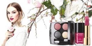 Creative Commons Chanel ad for 2015 makeup features dark pinks and smoky eye shadow colors. 