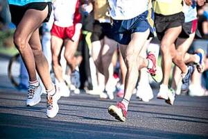 A large group of runners
