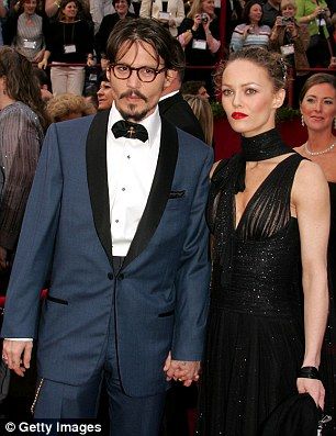 34BE06D100000578-3615096-Vanessa_Paradis_has_insisted_the_actor_is_sensitive_and_loving_a-m-15_1464533265723