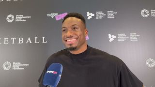 Ο Θανάσης Αντετοκούνμπο στο SPORT24: “Δεν έχουν όλοι τις ίδιες ανάγκες, αλλά όλοι έχουν ανάγκη”
