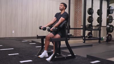 Preacher Curl (Dumbbell)
