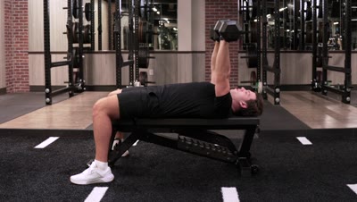 Alternating Bench Press (Dumbbell)