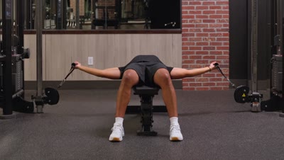 Flat Bench Fly (Cable)