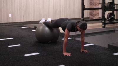 Exercise Ball Pull In
