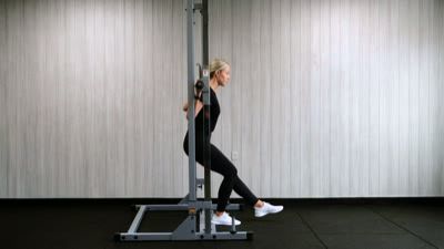 Pistol Squat (Smith Machine)