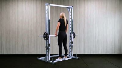 Shrug (Smith Machine)