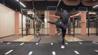 Walking Side Kicks Half Turn