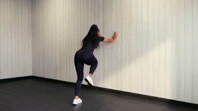 Wall Triple Knee Drive