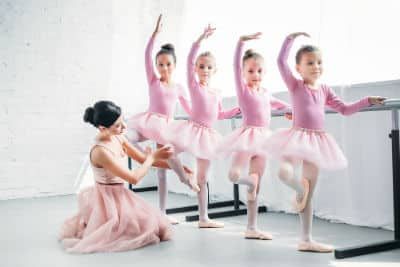 4 girls learning ballet