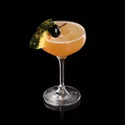 Club Cocktail (Difford's recipe)