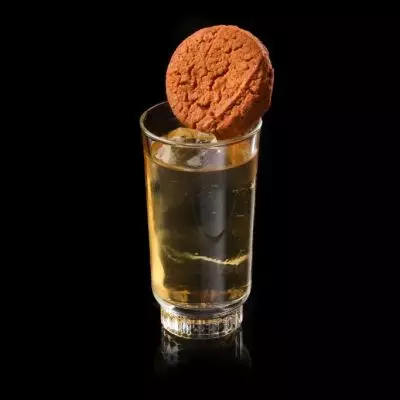 Knock Almond Highball