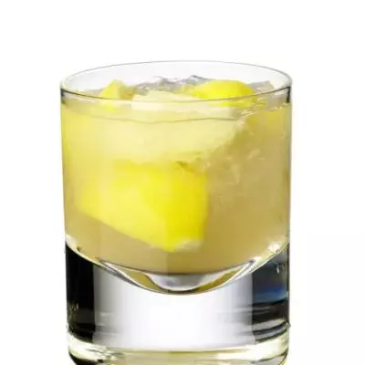 Lemon Caipirovska