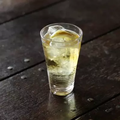 Seven & Seven Highball