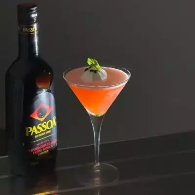 X Lova Martini