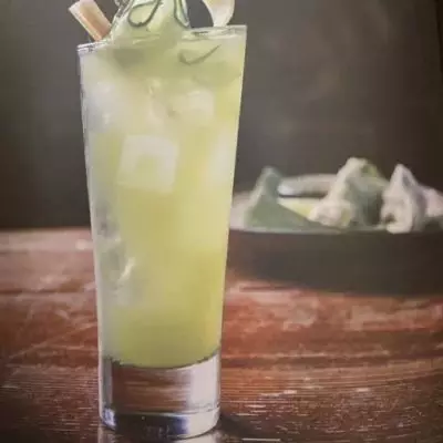 Lemongrass Tom Collins
