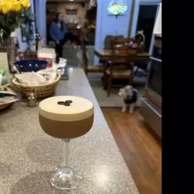 C8H10N4O2 Martini